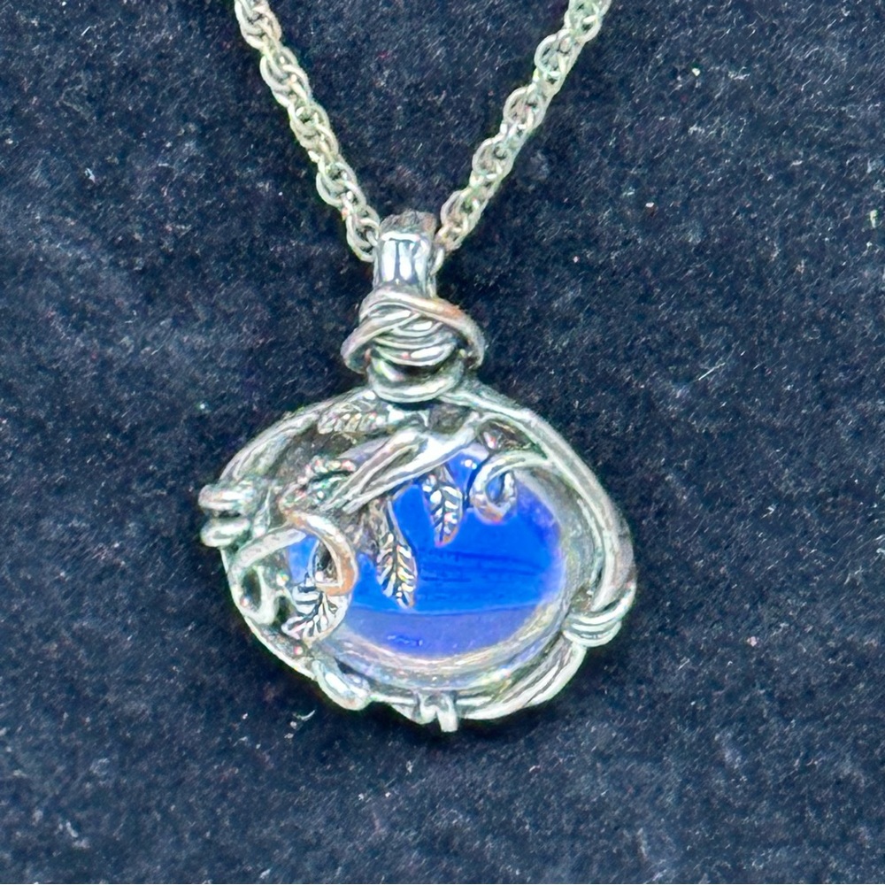 Art Nouveau Blue Silver Wire-Wrapped Necklace